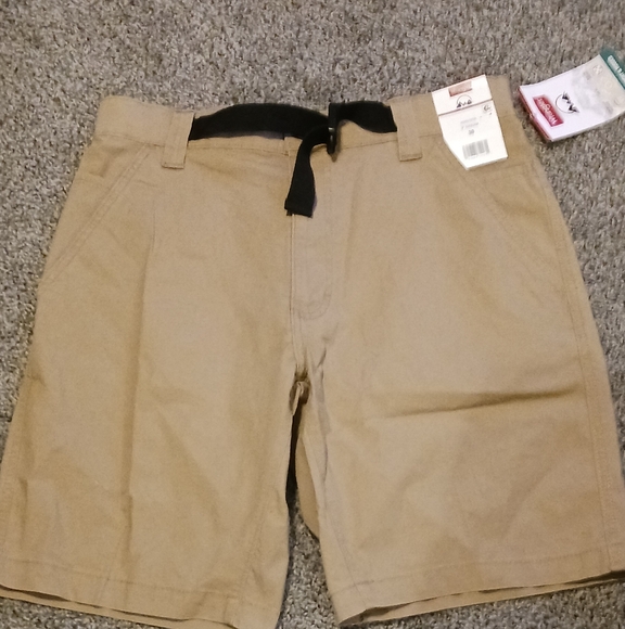 ****.New - Wrangler hiker shorts size 30 - Picture 1 of 5